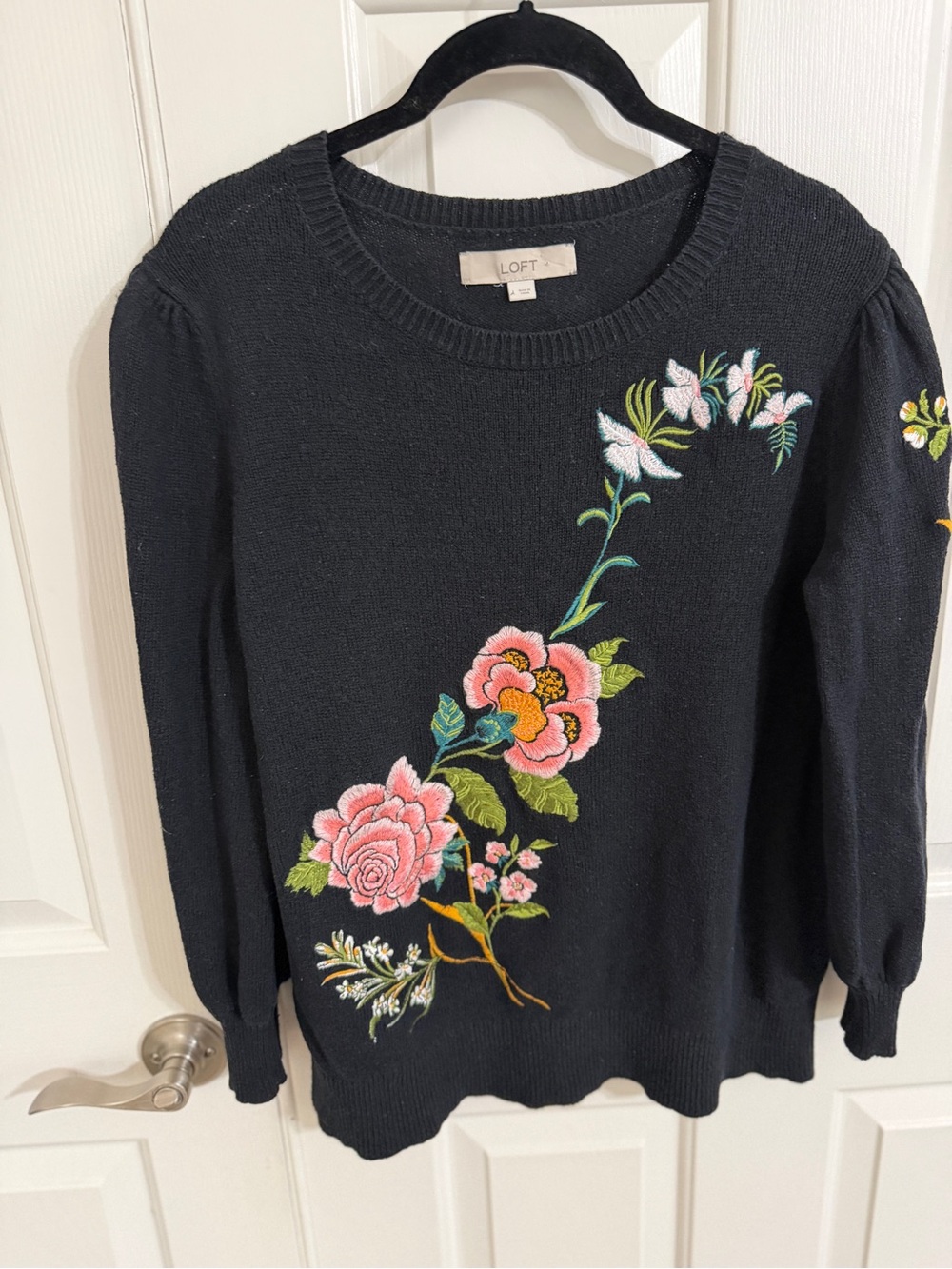 LOFT Large Black Floral Embroidered Sweater Pink Botanical Puff Sleeves